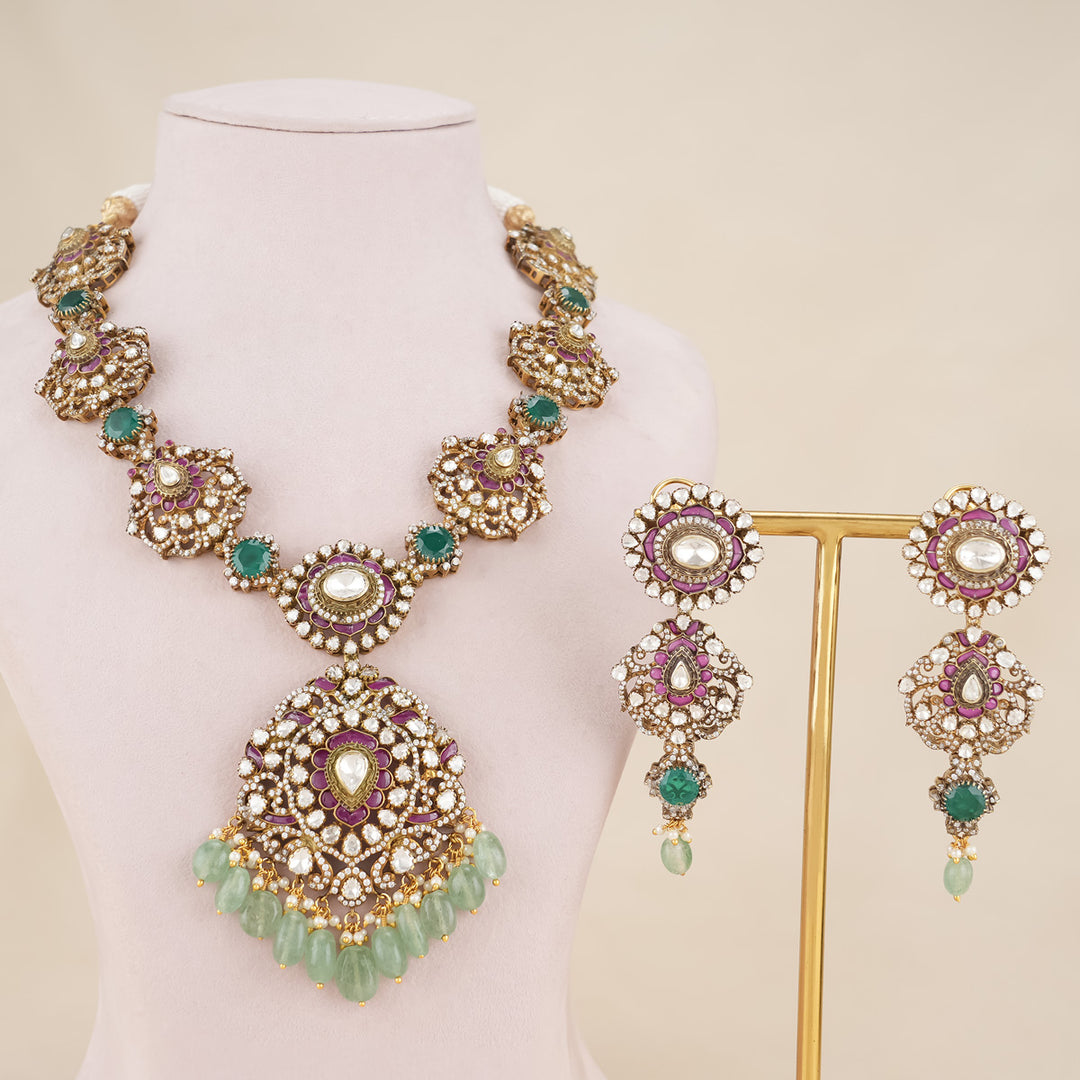 Yakshi Victorian Necklace Set