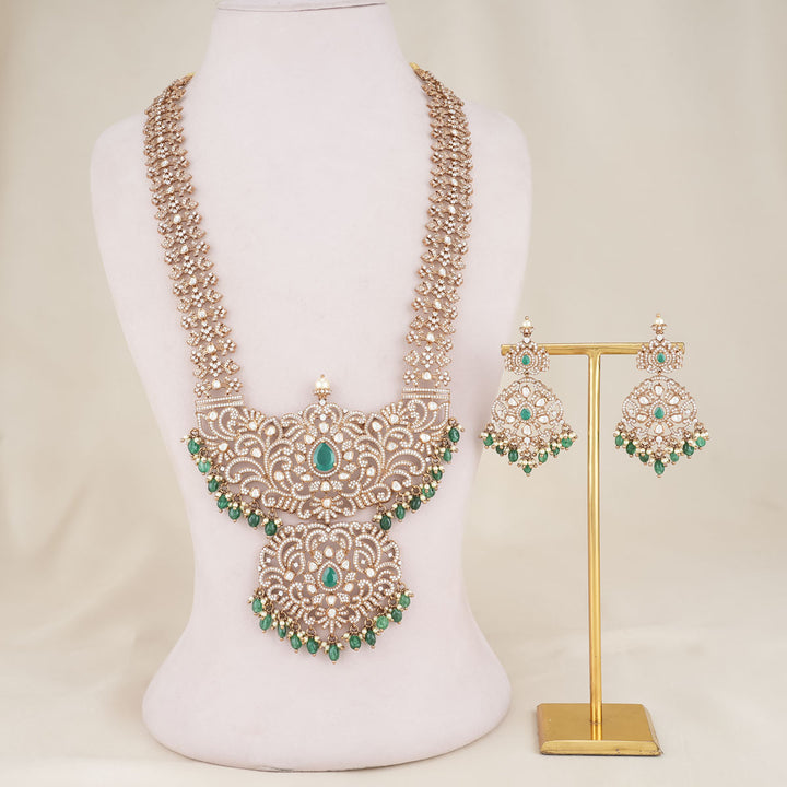 Admirable Victorian Necklace Set