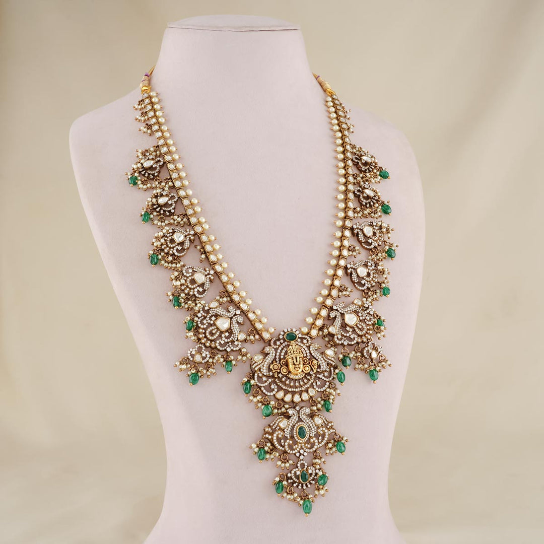 Suraba Victorian Necklace Set