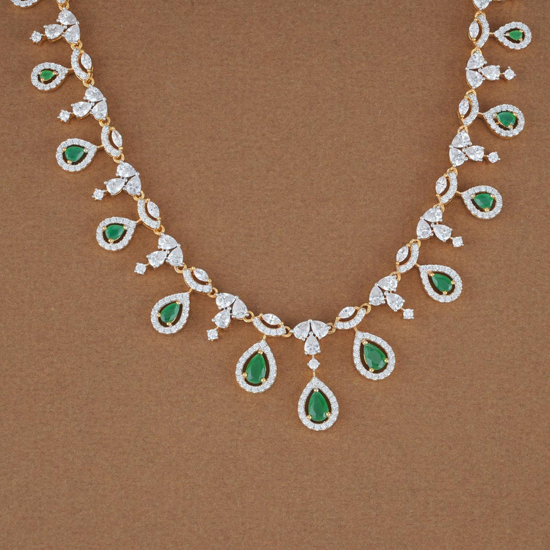 Attractive Dimond Like Necklace Set