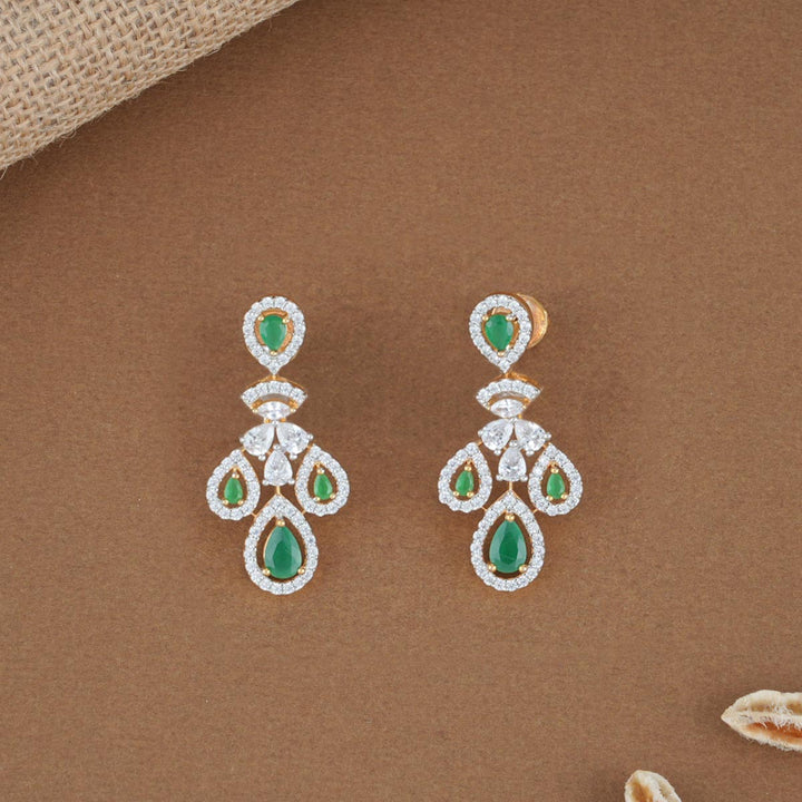 Attractive Dimond Like Necklace Set