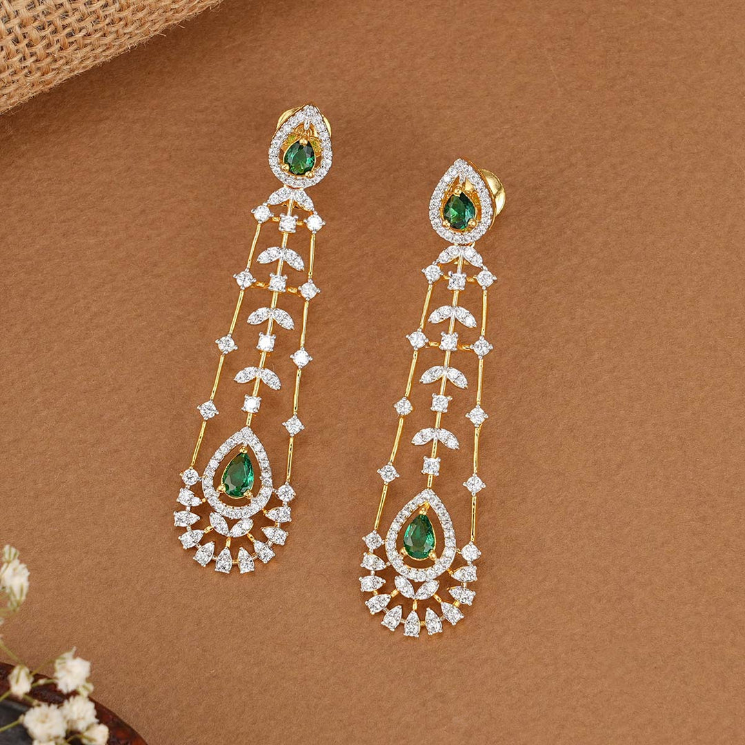 Congenial Diamond Like Choker Set