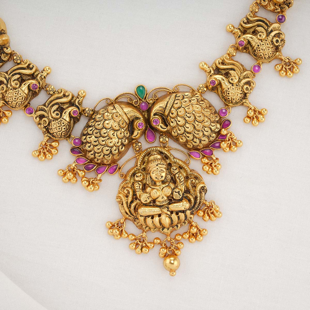 Mahira Nagas Short Necklace