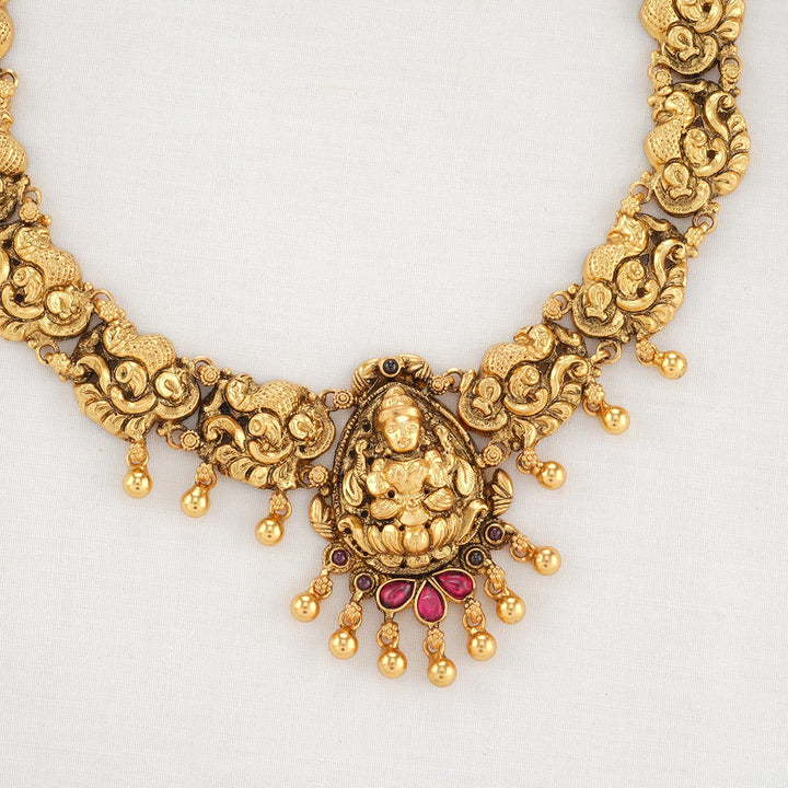 Vasudha Short Necklace