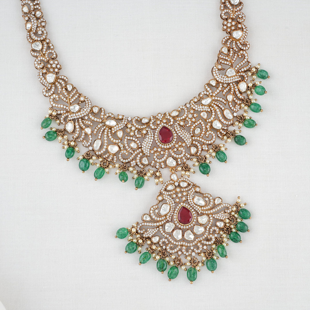 Kayara Victorian Necklace Set