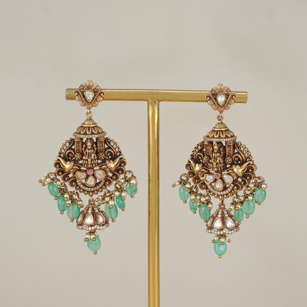 Yashara Victorian Necklace Set