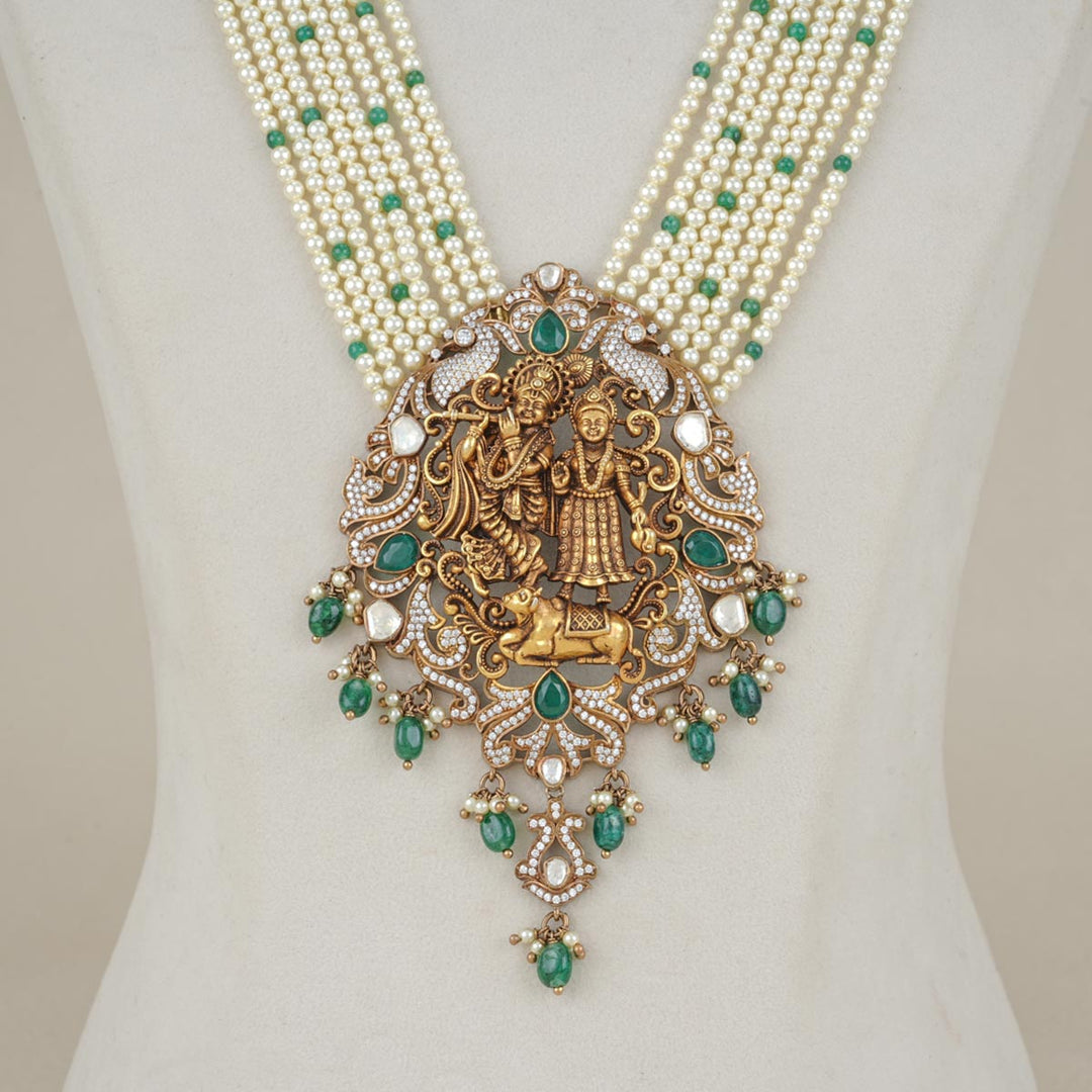 Regal Victorian Necklace Set