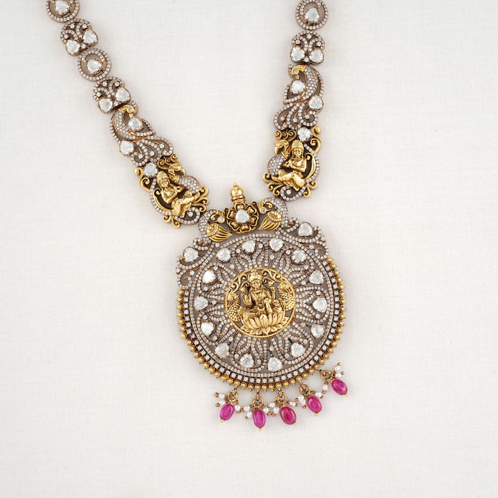 Anvaya Victorian Necklace Set