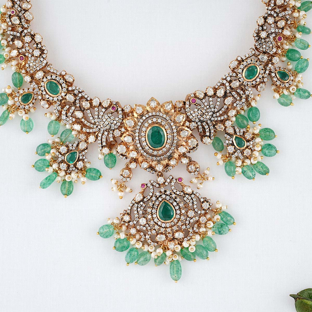 Srinij Victorian Necklace Set