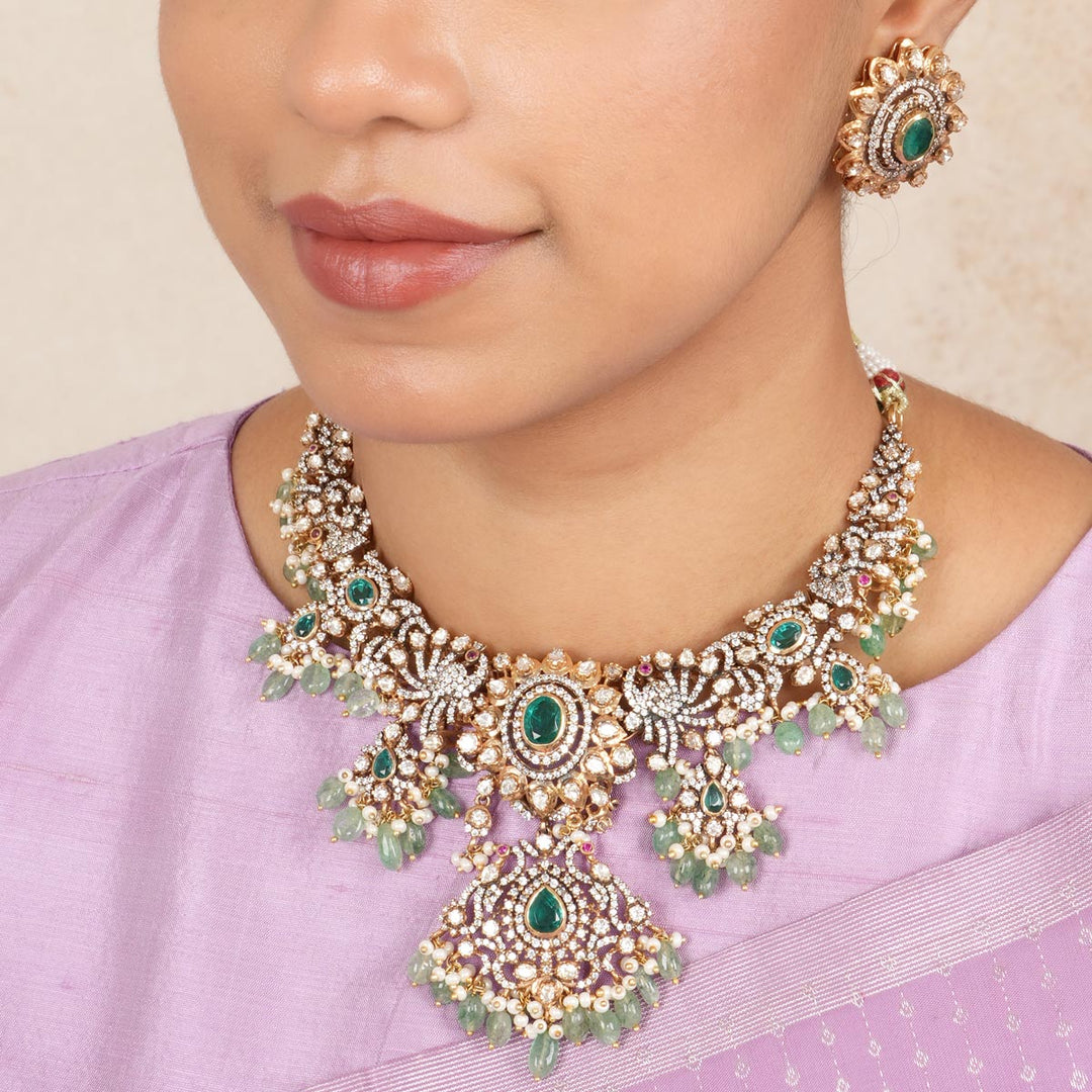 Srinij Victorian Necklace Set