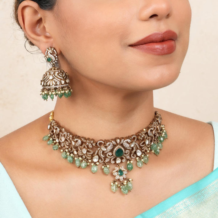 Saavi Victorian Choker