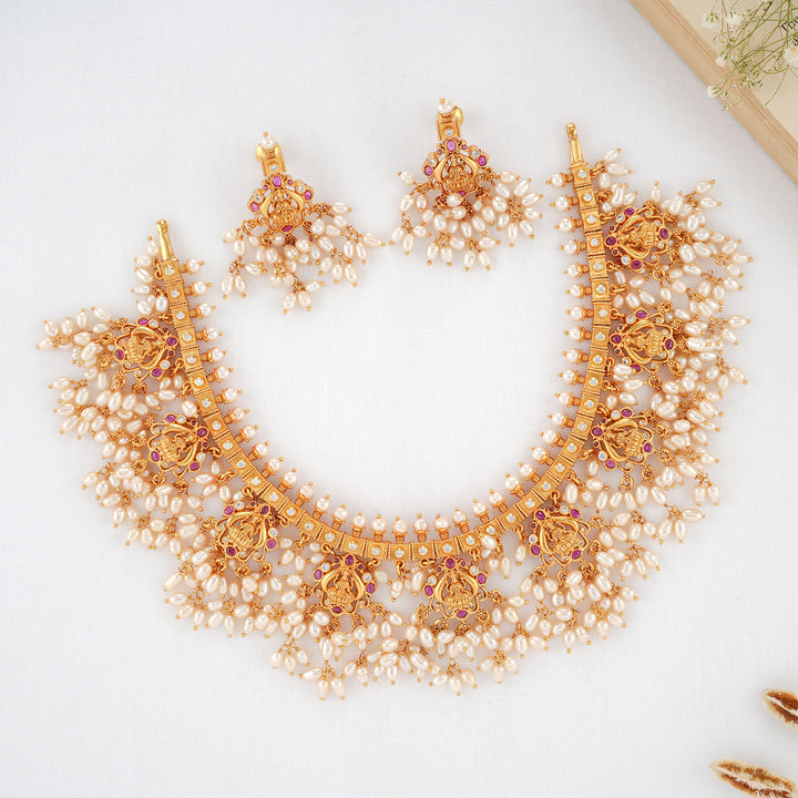 Pritiga Guttapusalu Necklace Set