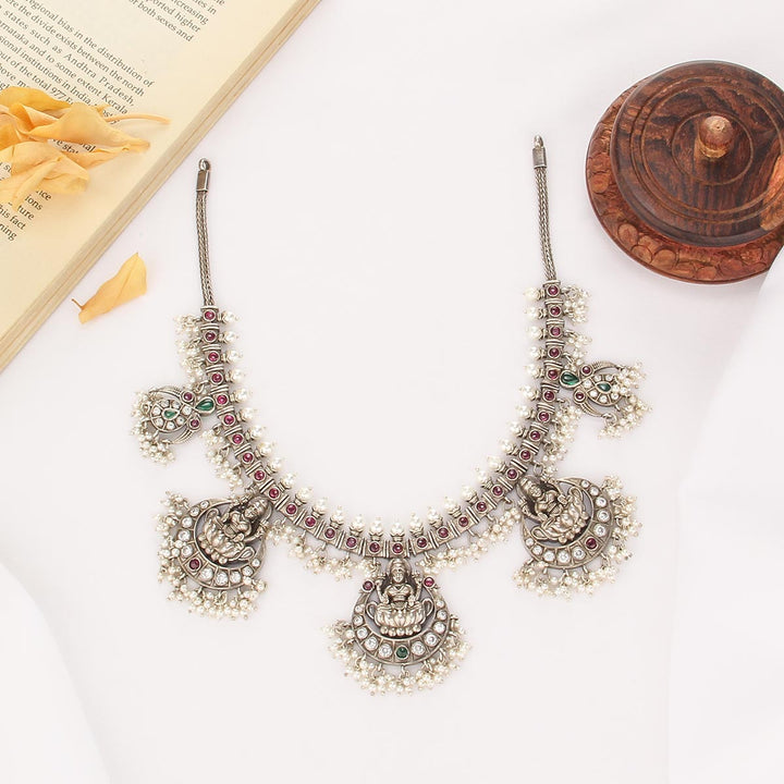 Charnesh Short Necklace