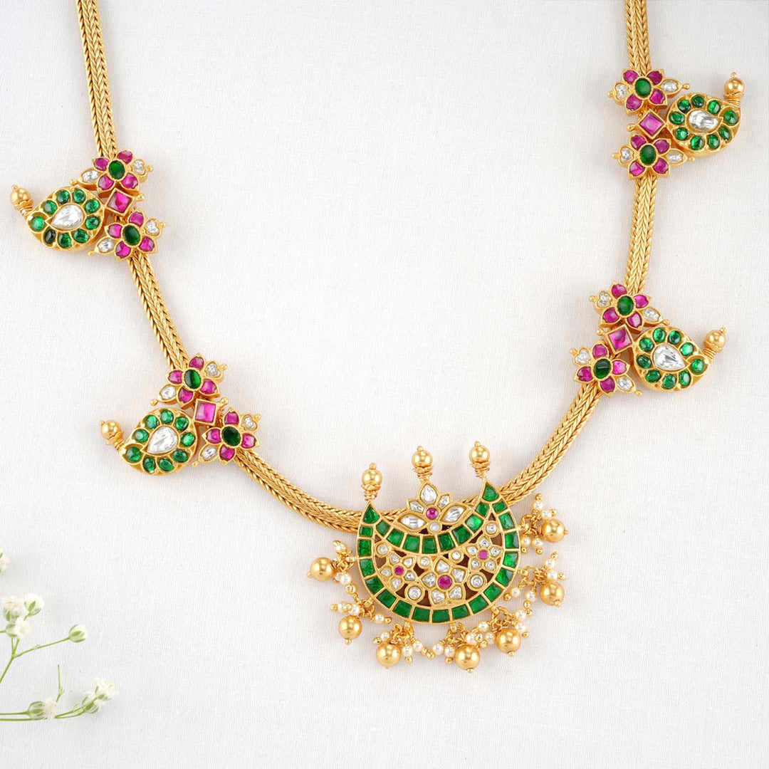 Tamaira Kundan Necklace