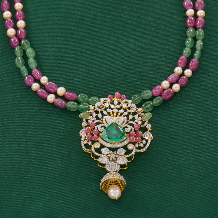 Daffodils Diamond Design Necklace Set