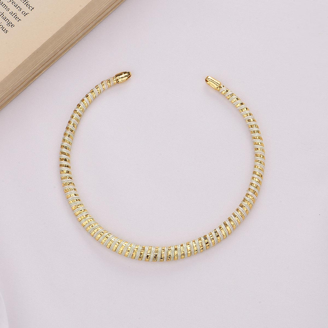 Chic & Trendy Short Necklace