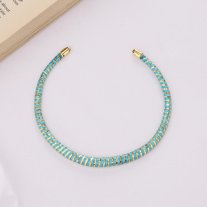 Chic & Trendy Short Necklace