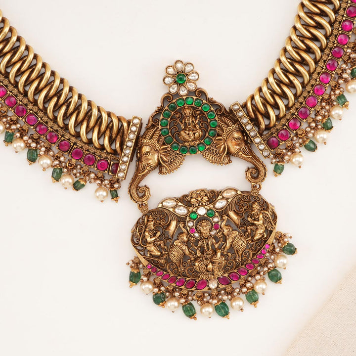 Sugirtha Short Necklace