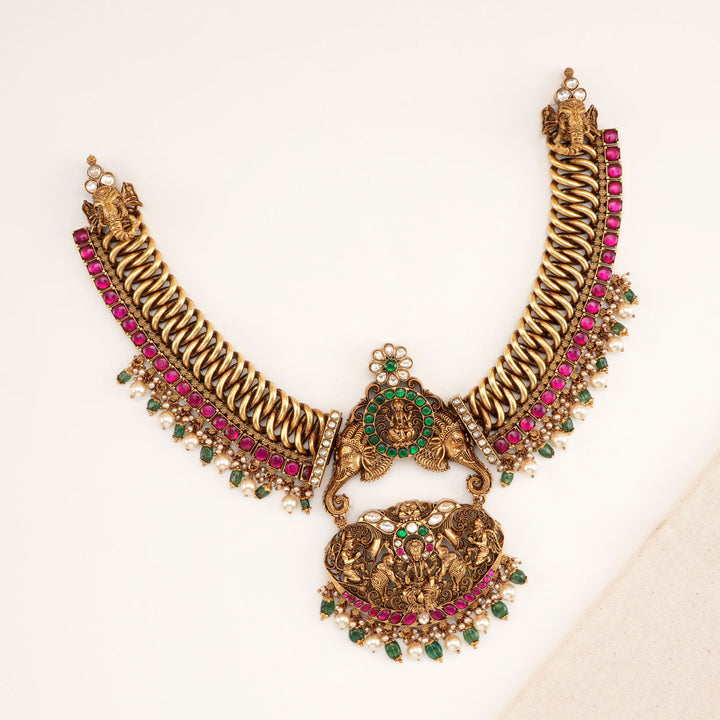 Sugirtha Short Necklace