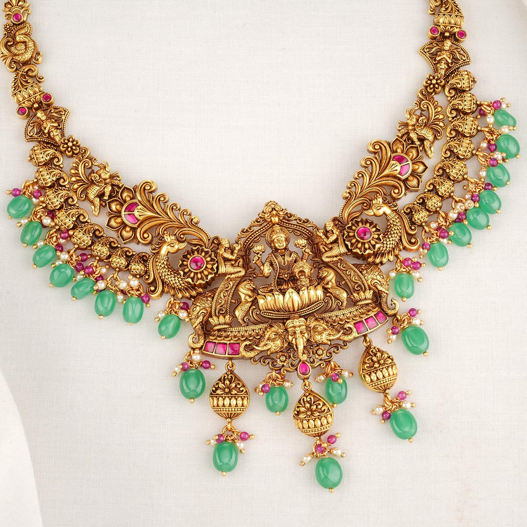 Mayilini Short Necklace Set