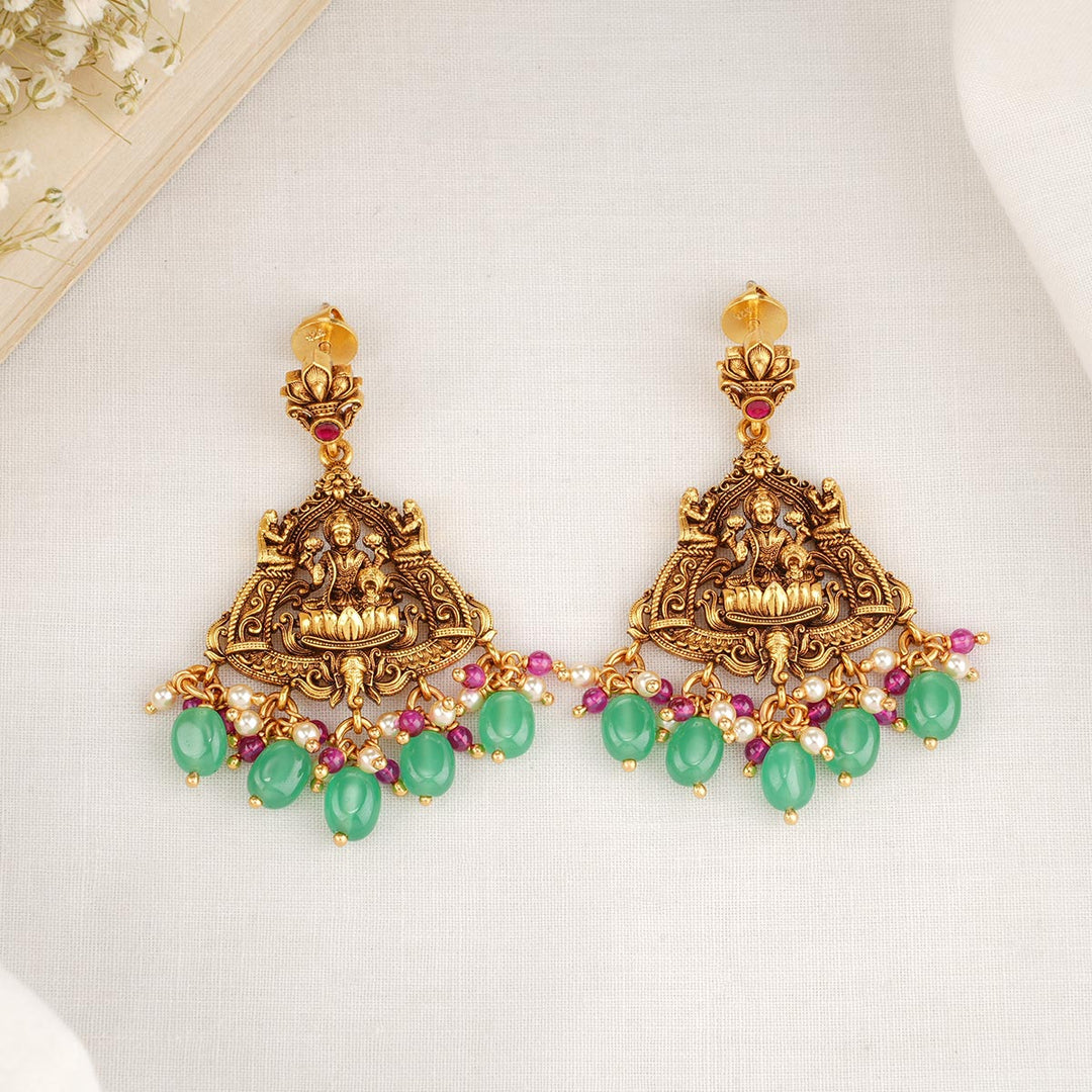 Mayilini Short Necklace Set