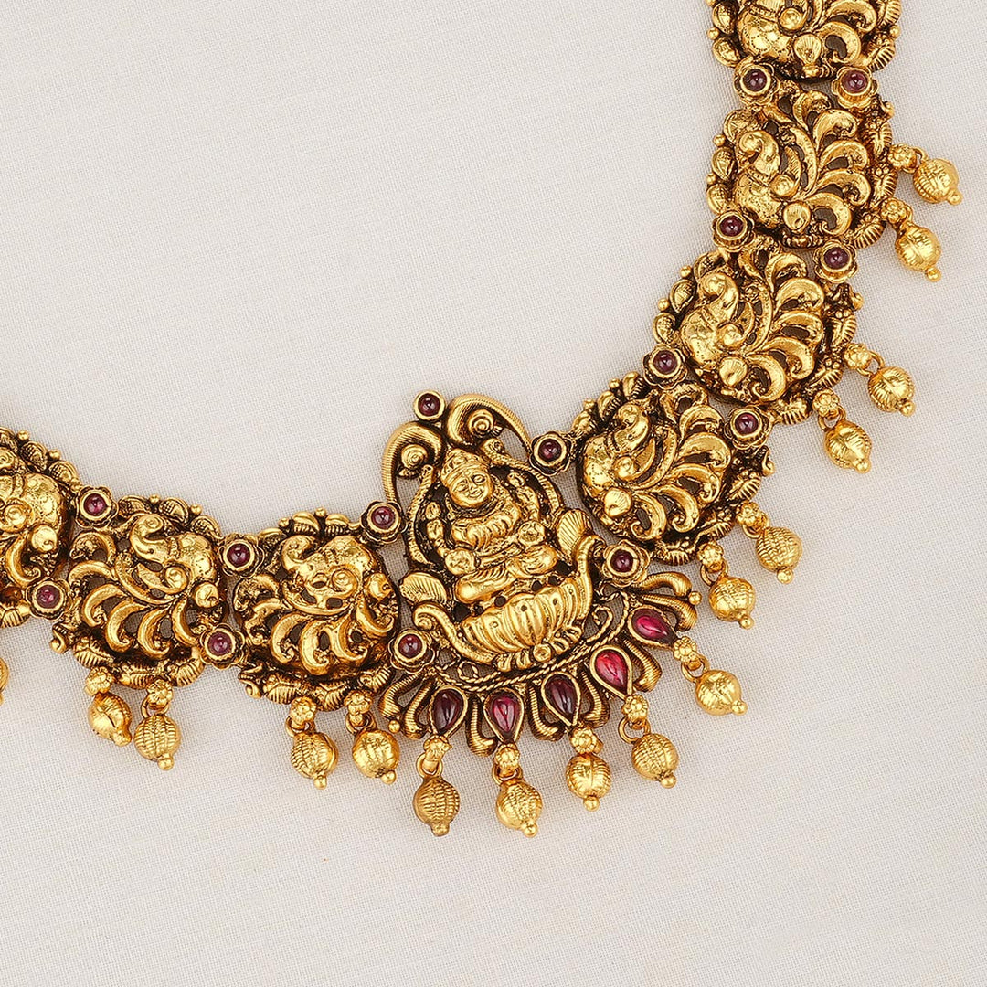 Varina Short Necklace