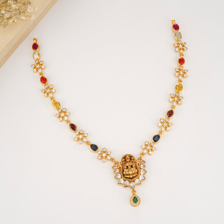 Vinusha Nagas Short Necklace