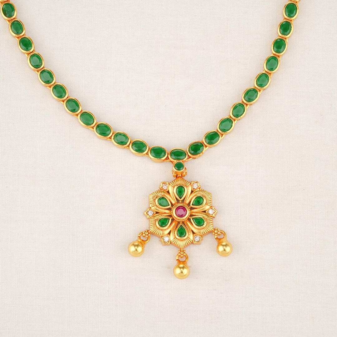 Abinaya Short Necklace