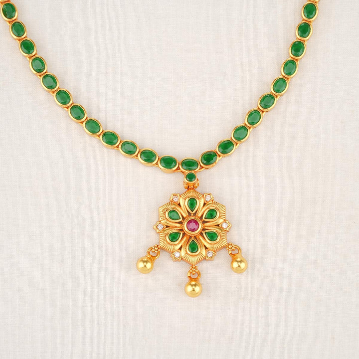 Abinaya Short Necklace