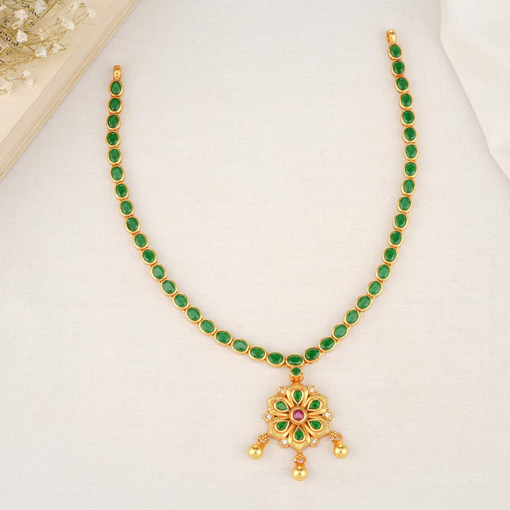 Abinaya Short Necklace