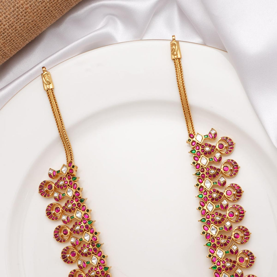 Gorgeous Look Long Necklace