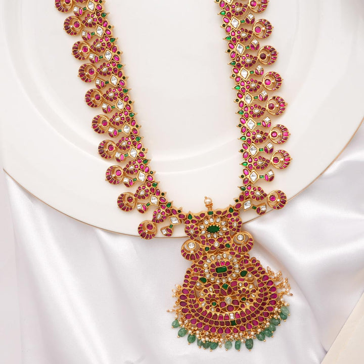 Gorgeous Look Long Necklace