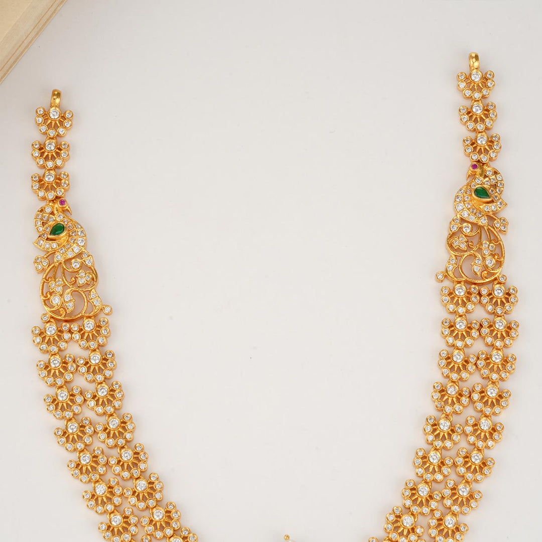 Jashwanthi Short Necklace