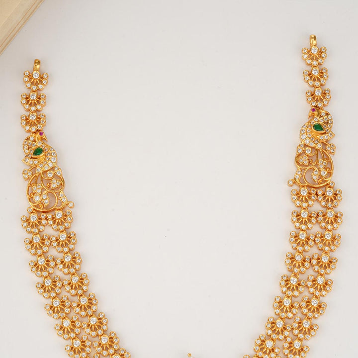 Jashwanthi Short Necklace