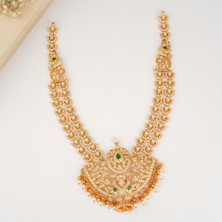 Jashwanthi Short Necklace