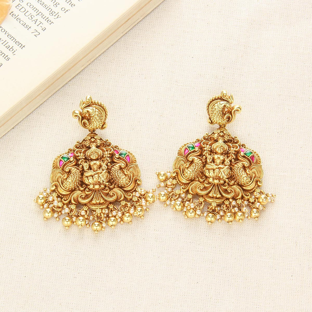 Vidya Short Necklace Set