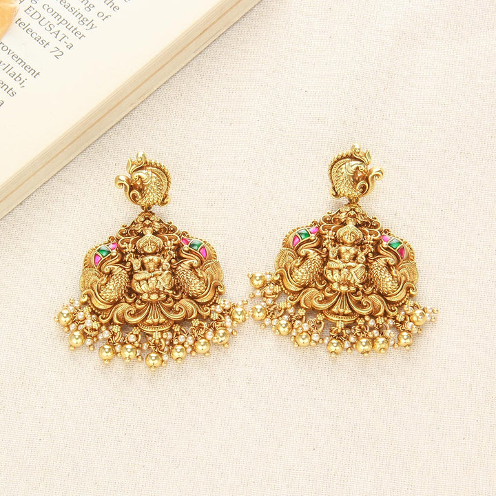 Vidya Short Necklace Set