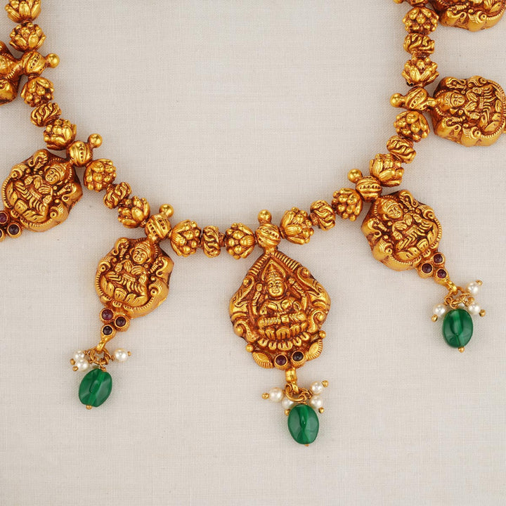 Jivika Short Necklace