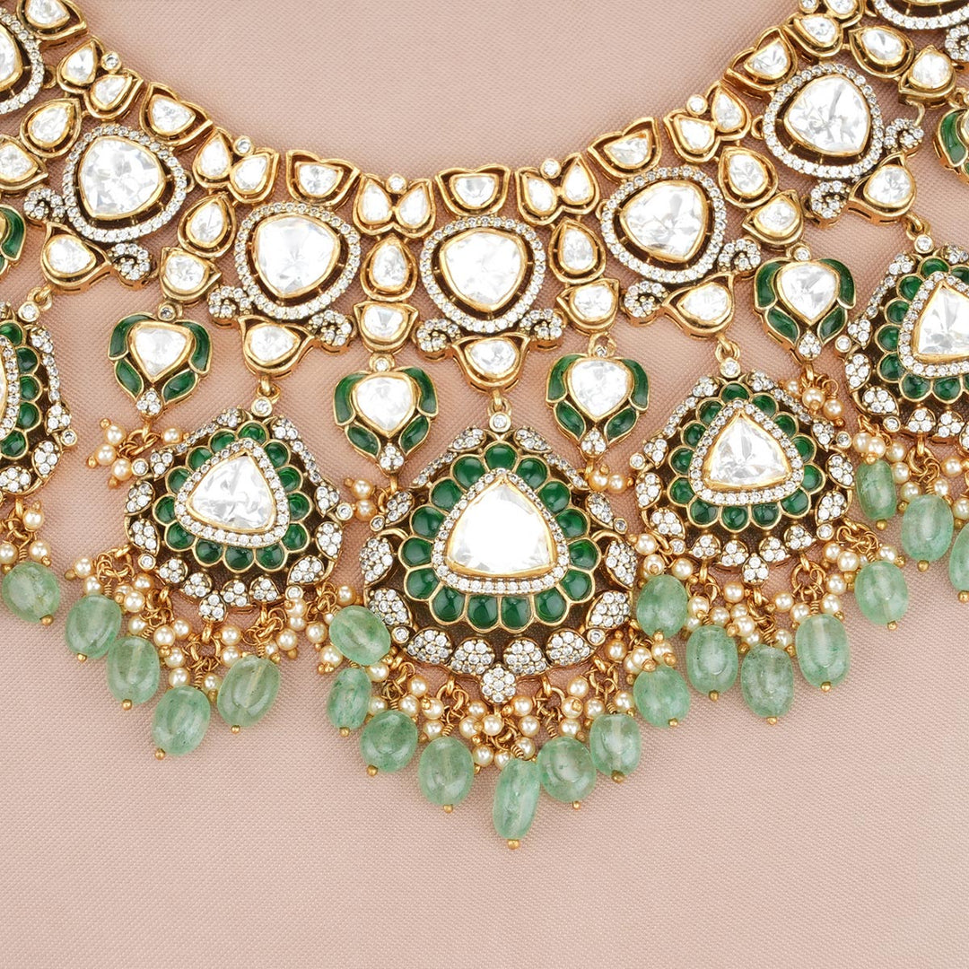 Beautiful Greenish Short Necklace Set