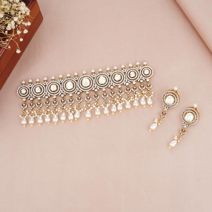 Stunning Choker Necklace Set