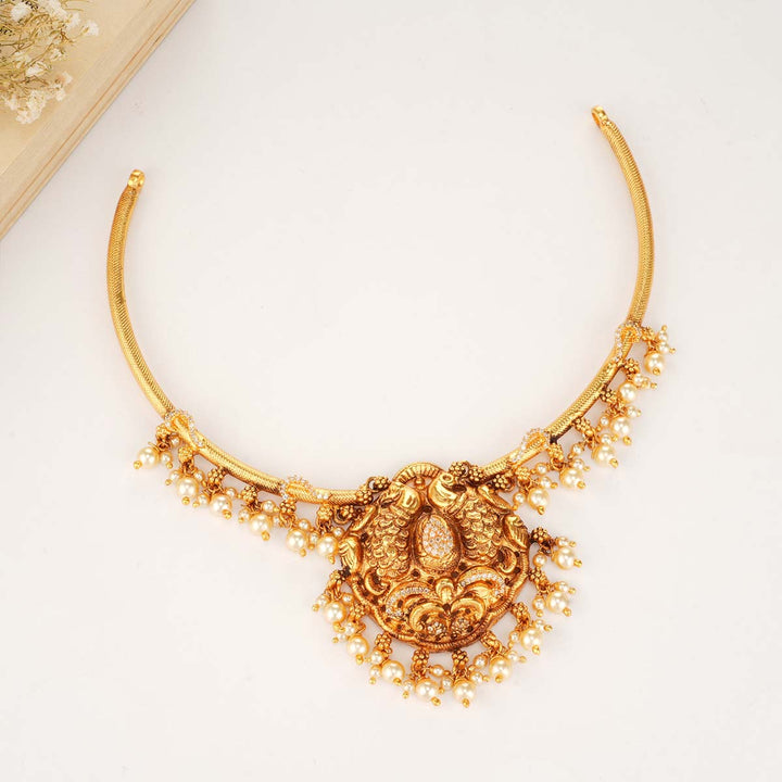 Traditional Short Necklace