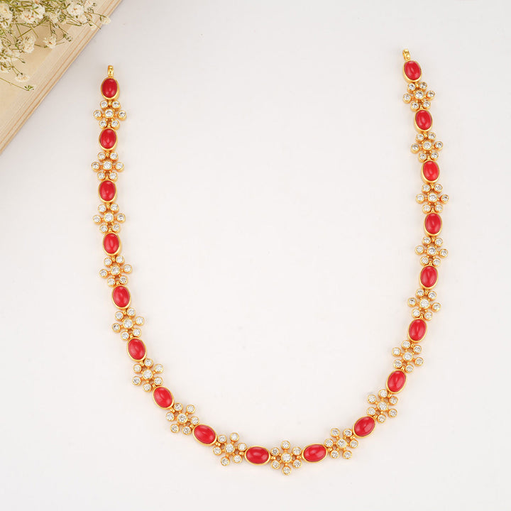 Mesmerizing Short Necklace
