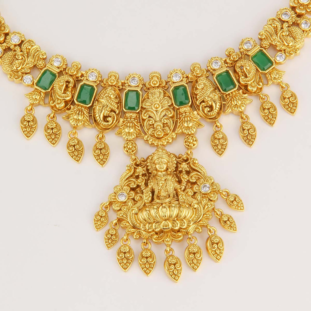 Vikasha Necklace Set