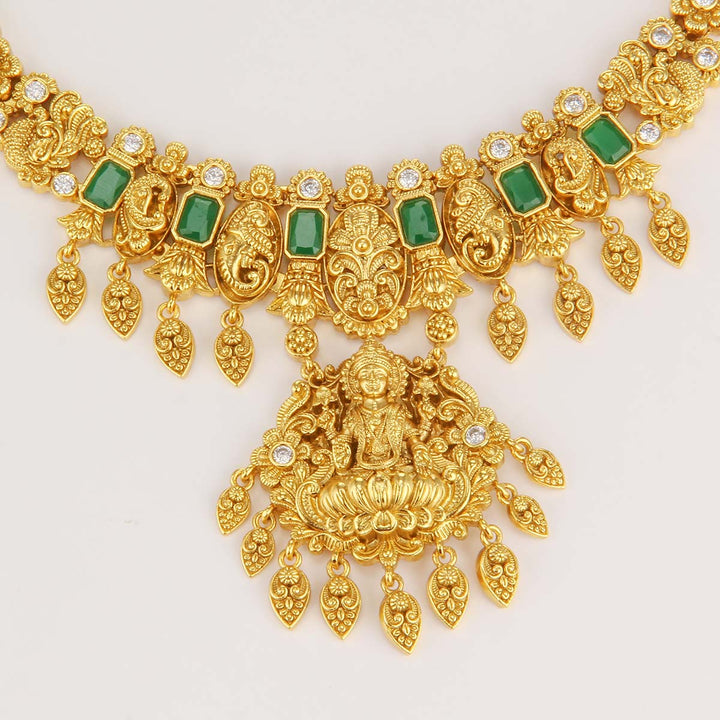 Vikasha Necklace Set