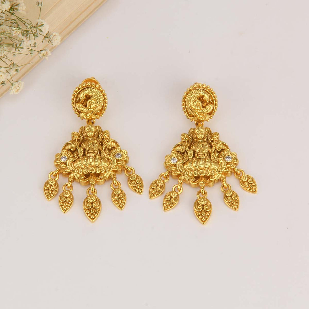 Vikasha Necklace Set