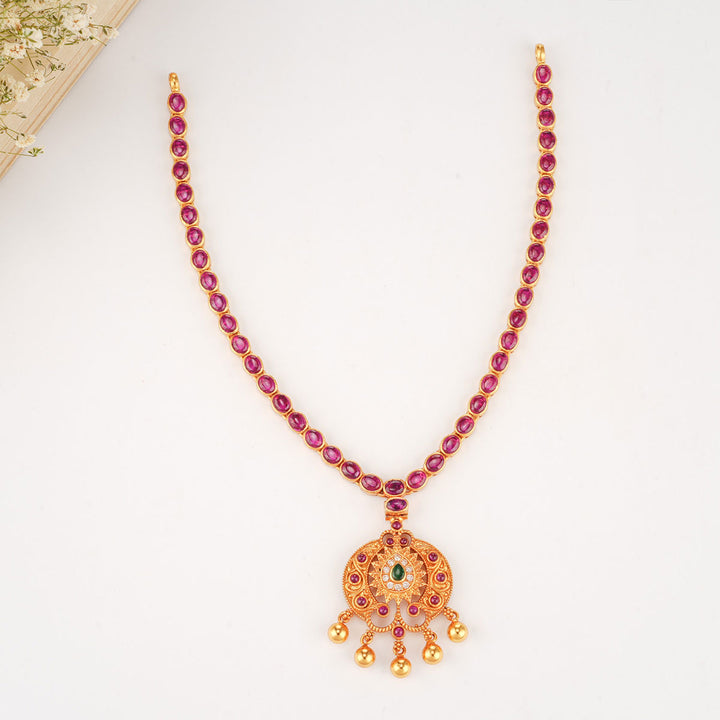 Pretty Short Necklace