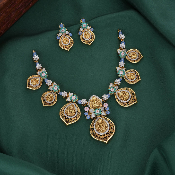 Amazing Avikam Necklace Set