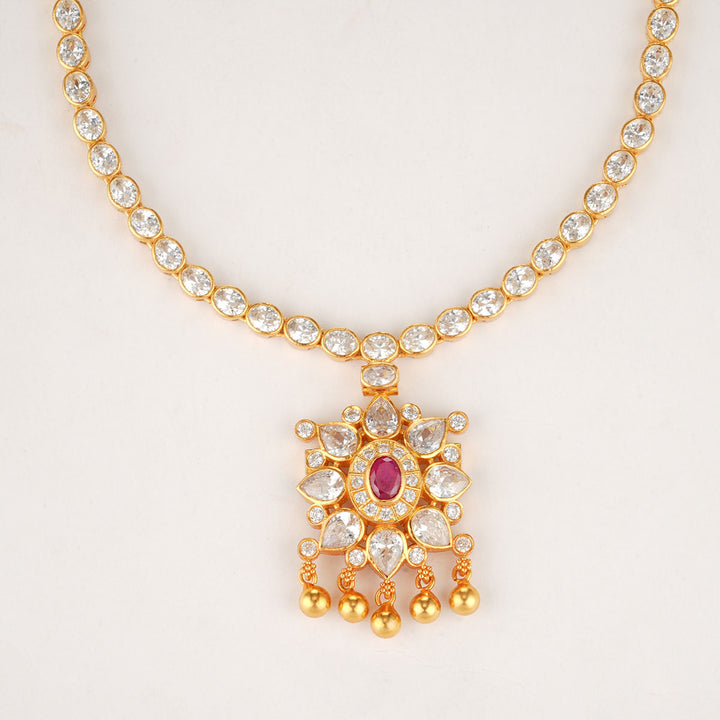 Saisha Short Necklace