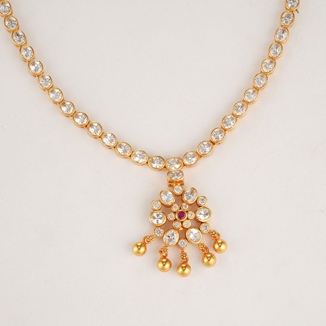 Nisha Short Necklace