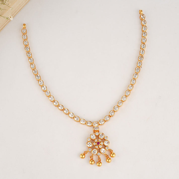 Nisha Short Necklace